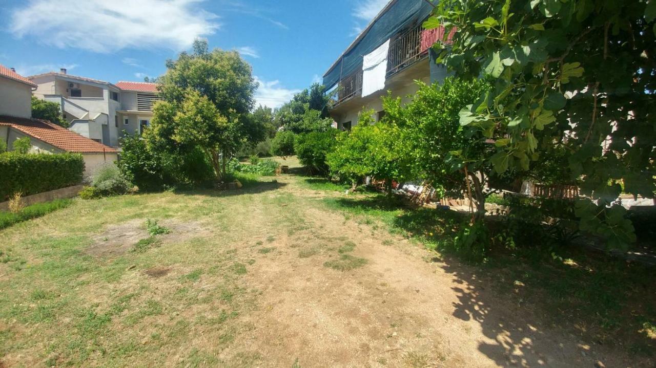 Family Apartment Near Beach Biograd Na Moru Exterior foto